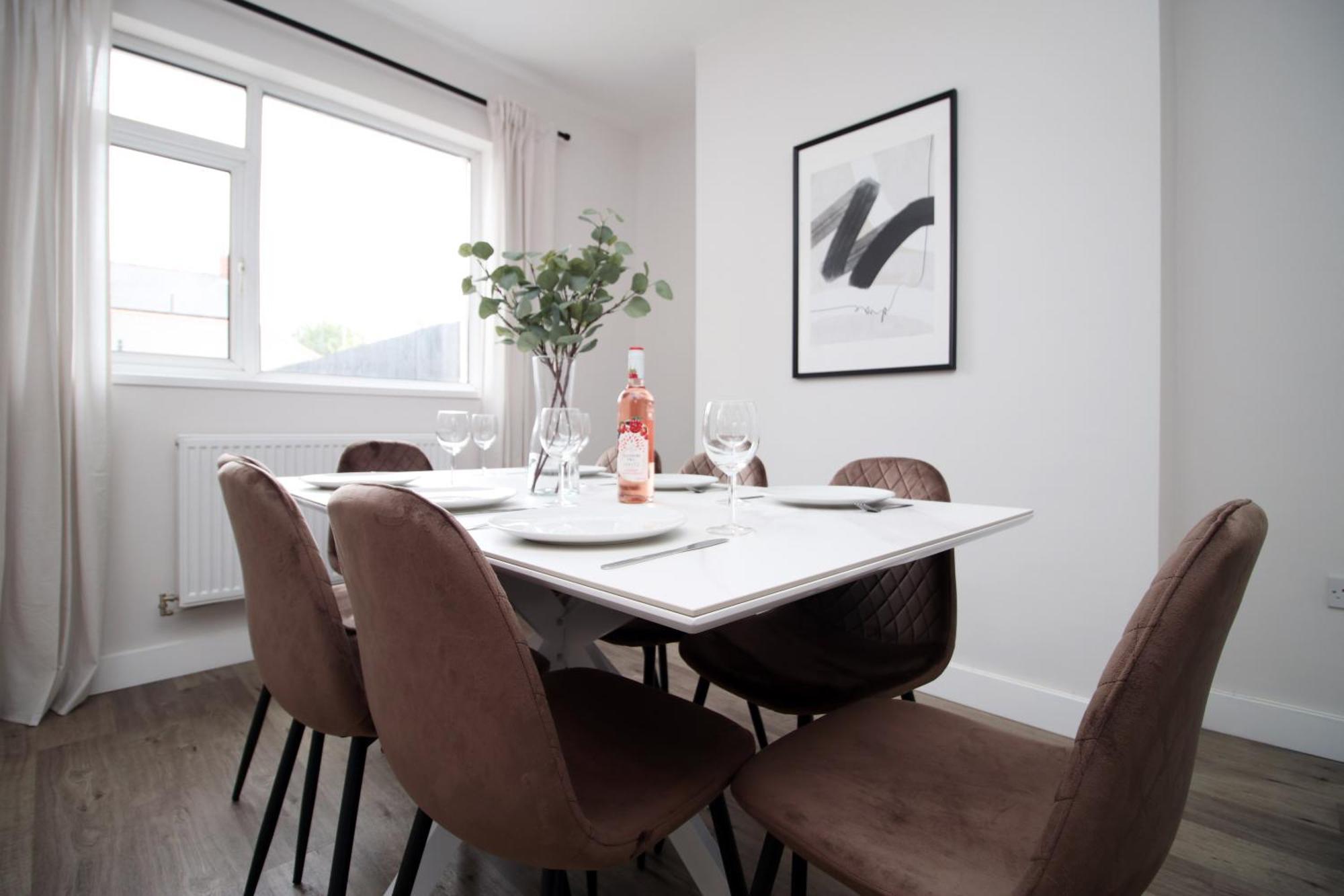 Large 5 Bedroom House - Harlequin Gardens By Ty Sa Cardiff Esterno foto
